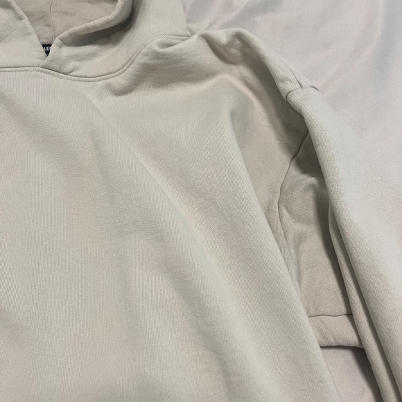 Talentless Hoodie - Picture 3 of 7